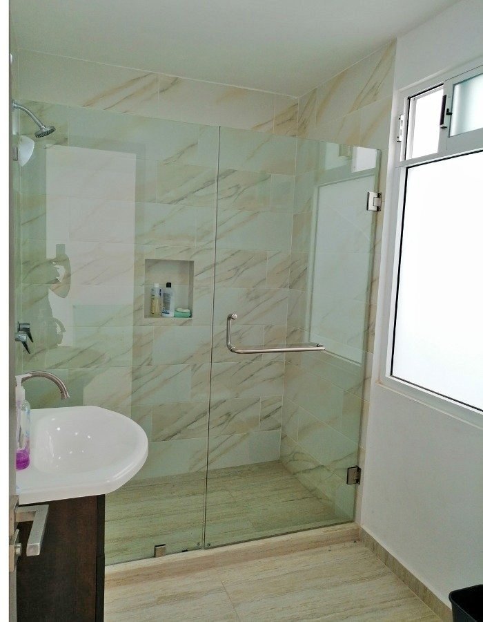 Canceles para baño a medida en Toluca
