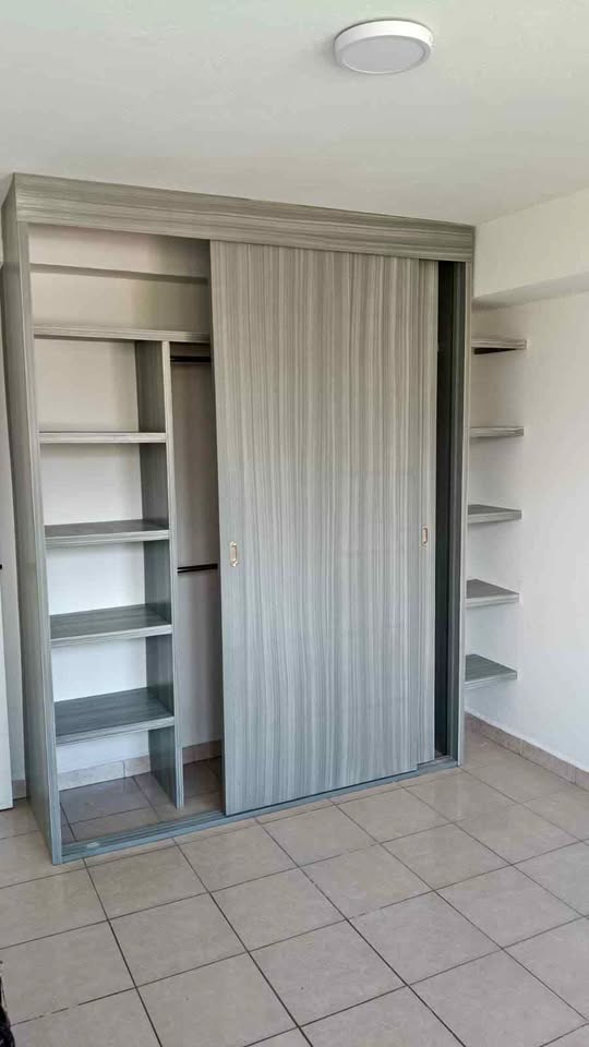 Fabricación e instalación de clósets de aluminio en Toluca